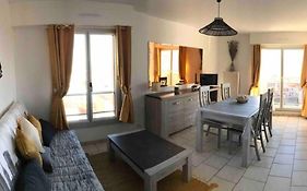 Joli T2 rénové sur le remblai des Sables d'Olonne